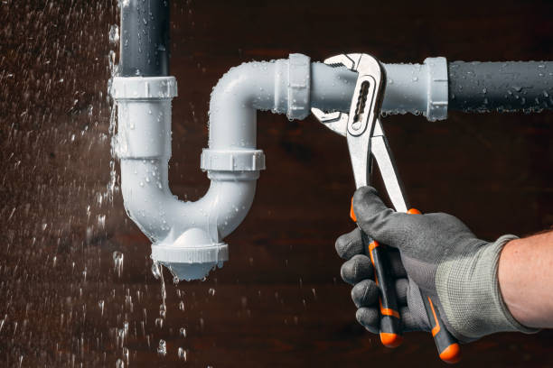Professional Gas Line Repair technician working in Valley View, PA